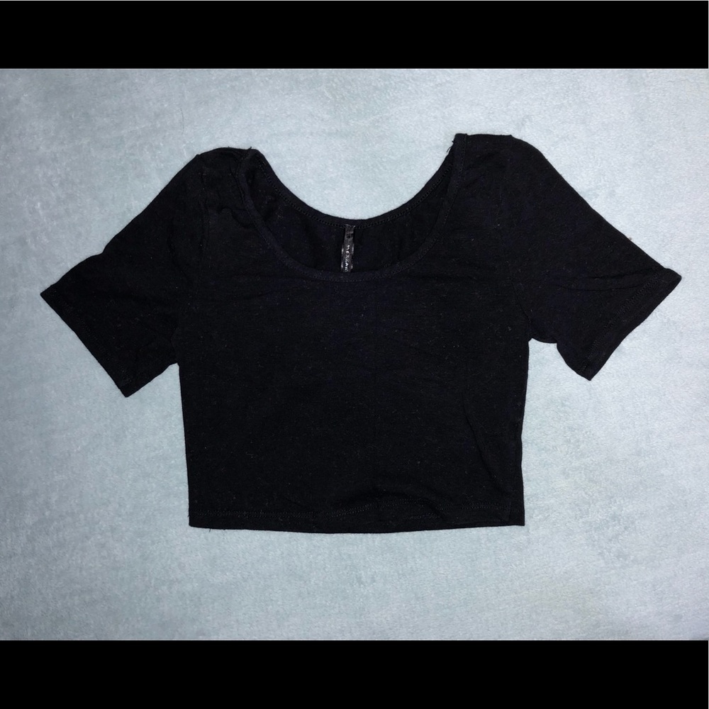 black crop top